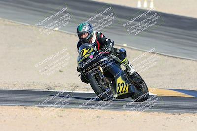 media/Jan-12-2025-CVMA (Sun) [[be1d2b16e3]]/Race 3-Amateur Supersport Middleweight/